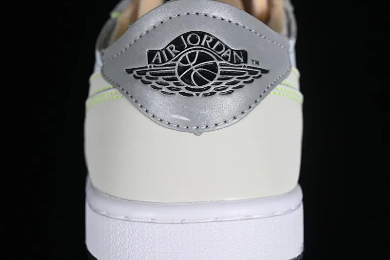 All categories Air Jordan Jordan series basketball shoes Air Jordan 1 Low Z version Air Jordan 1 Low OG AJ1 Joe 1 apple green color low-top basketball shoes DM7837-103